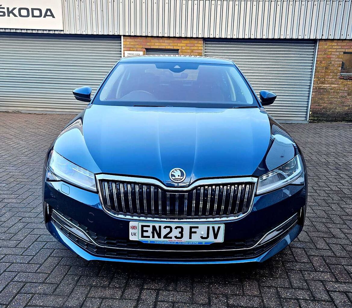 SKODA Superb 2.0 TSI (190ps) Laurin & Klement DSG Hatch