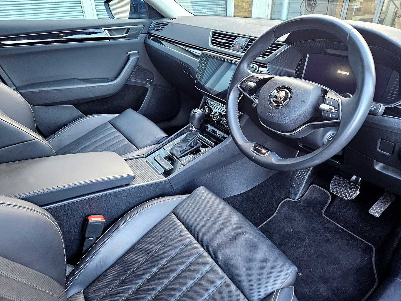 SKODA Superb 2.0 TSI (190ps) Laurin & Klement DSG Hatch
