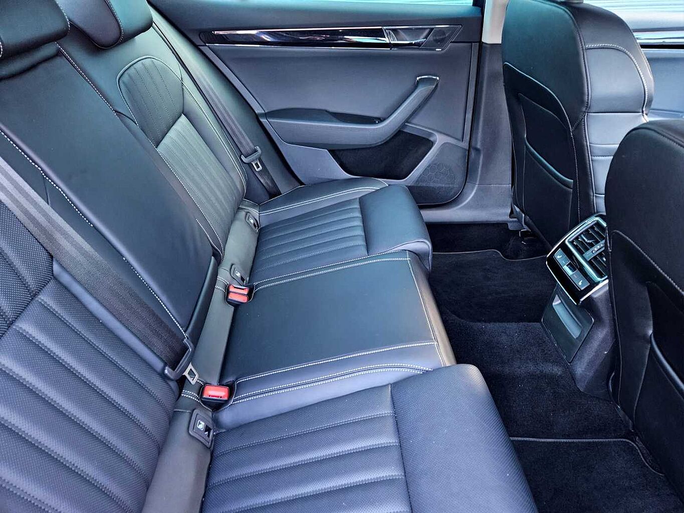 SKODA Superb 2.0 TSI (190ps) Laurin & Klement DSG Hatch