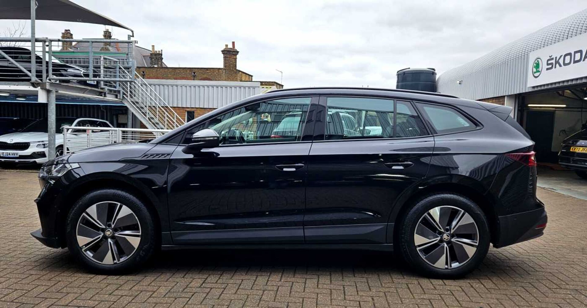 SKODA Enyaq iV E (179ps) 60 62 Kwh